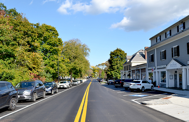 12114 Weston Town Center Full Width Road Downtown